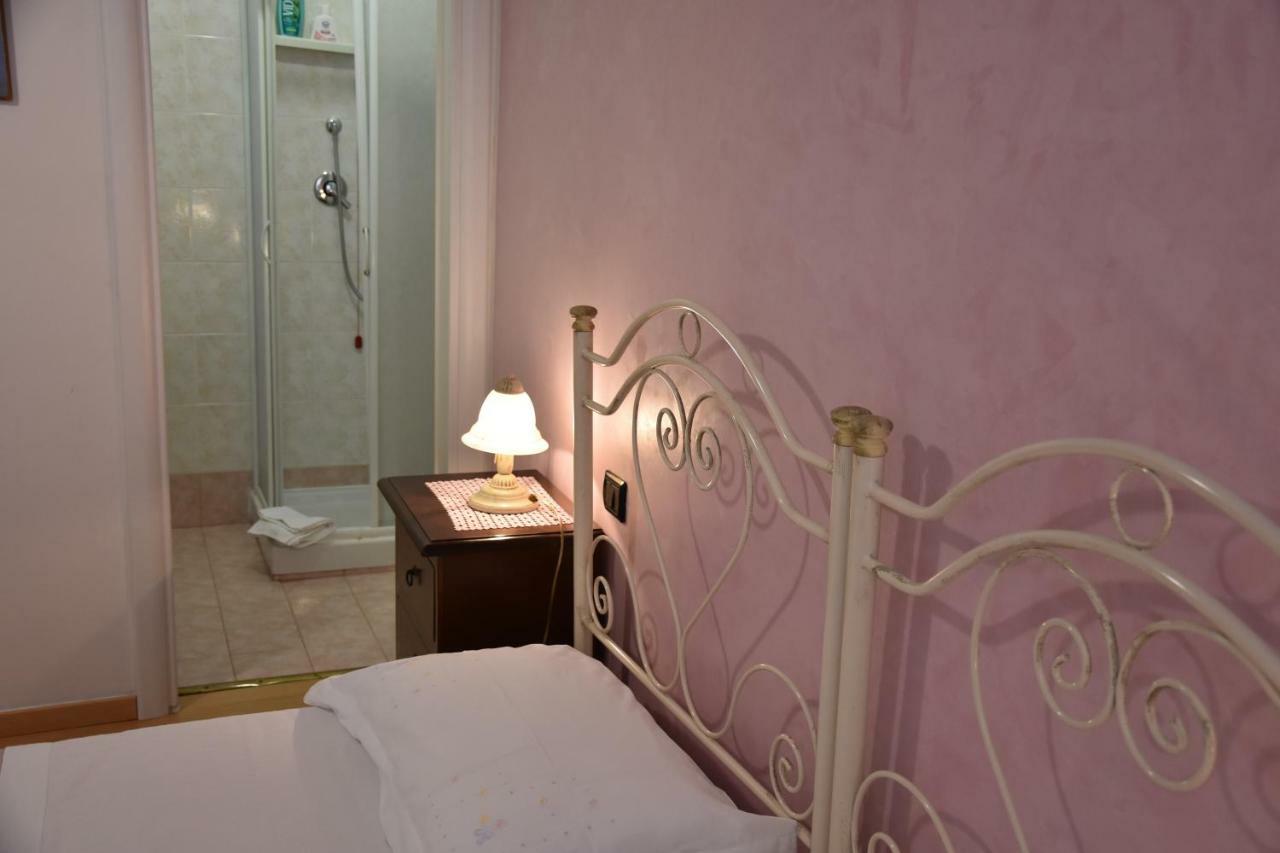 Il Ciclamino Bed And Breakfast 아스콜리피체노 외부 사진